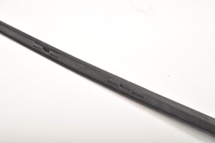 VOLVO XC40 II MOULURE VITRES AVANT AVANT GAUCHE 31448939