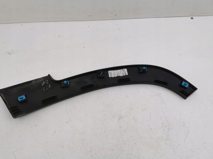 JEEP CHEROKEE 2015 DROITE CÔTÉ MOULURE ARRIÈRE GARDE-BOUE