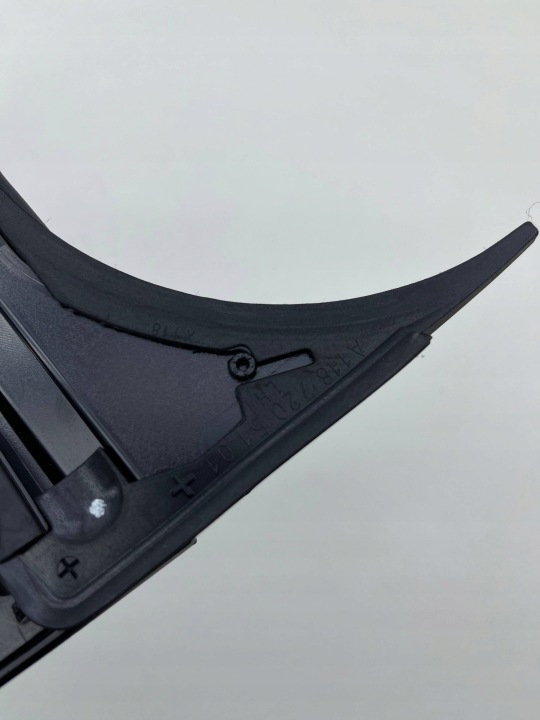 MERCEDES W118 CLA PROTECTION MONTANTS GAUCHE A1186980100