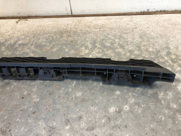 GLISSIÈRE PARE-CHOCS ARRIÈRE VW PASSAT B7 UNIVERSEL 3AF807863