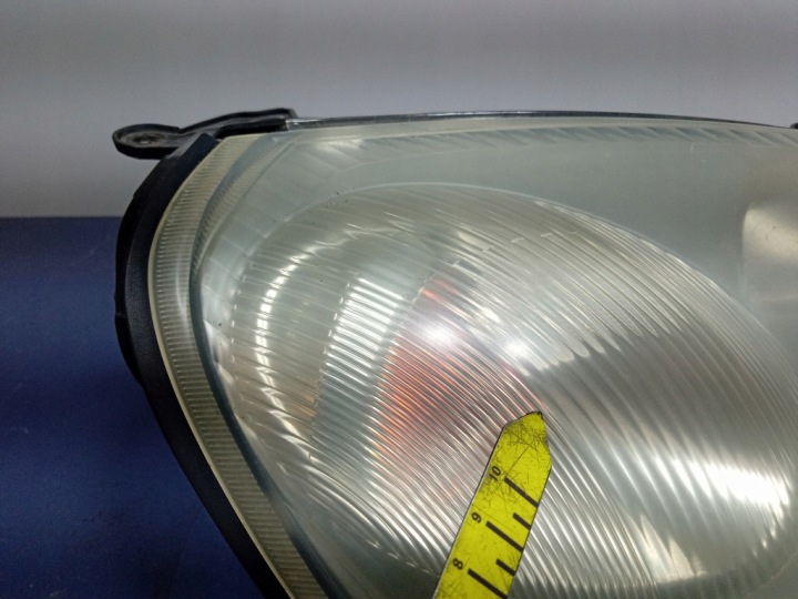 SUZUKI LIANA PROJECTEUR DROIT PHARE AVANT EUROPE 100-32662