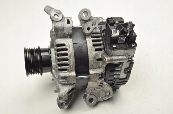 VOLVO XC40 ALTERNATEUR 32406474
