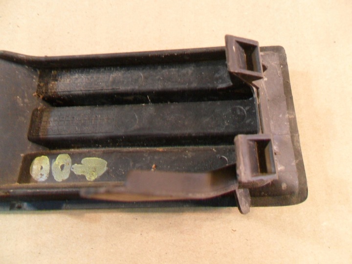 GRILLE PARE-CHOCS TOYOTA YARIS 2000-