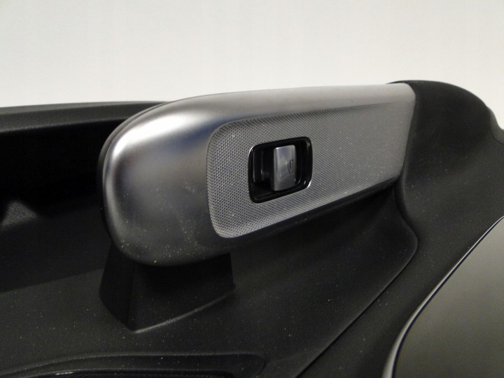 MERCEDES GLC 254 X254 C254 AMG GARNITURE COLLECTEUR PORTES ARRIÈRE GAUCHE 9H51
