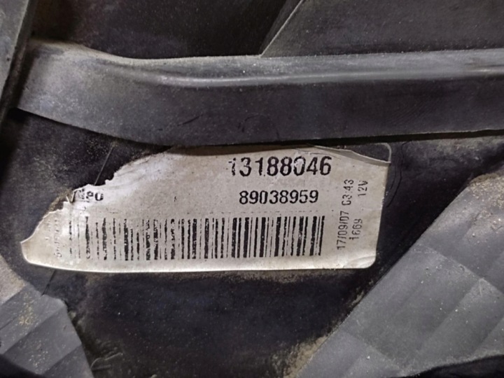 OPEL CORSA D PHARE DROIT ARRIÈRE 13188046