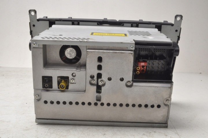 MERCEDES W203 RADIO CD A2038700589