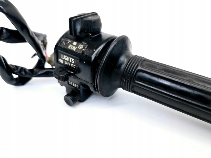 YAMAHA SR 250 COMMUTATEUR DROIT