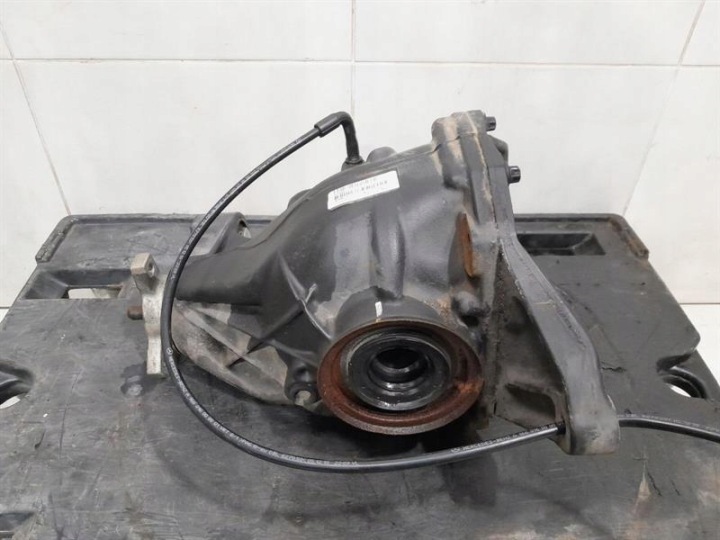MERCEDES GLE63 AMG W292 C292 REAR DIFF A1663500514 DIFFERENTIAL 3.69 M157
