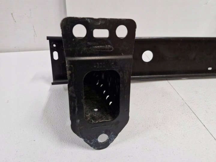 RENAULT TWINGO 3 III POUTRE PARE-CHOCS RENFORCEMENT AVANT 752105817R