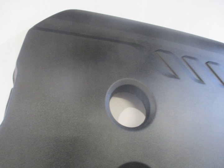PROTECTION COUVERCLE MOTEUR SUR MOTEUR SUPÉRIEURE VOLVO V40 II 1.6D
