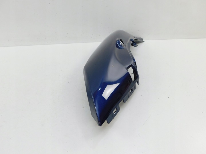 YAMAHA XJ 600 QUEUE PLASTIQUE GAUCHE