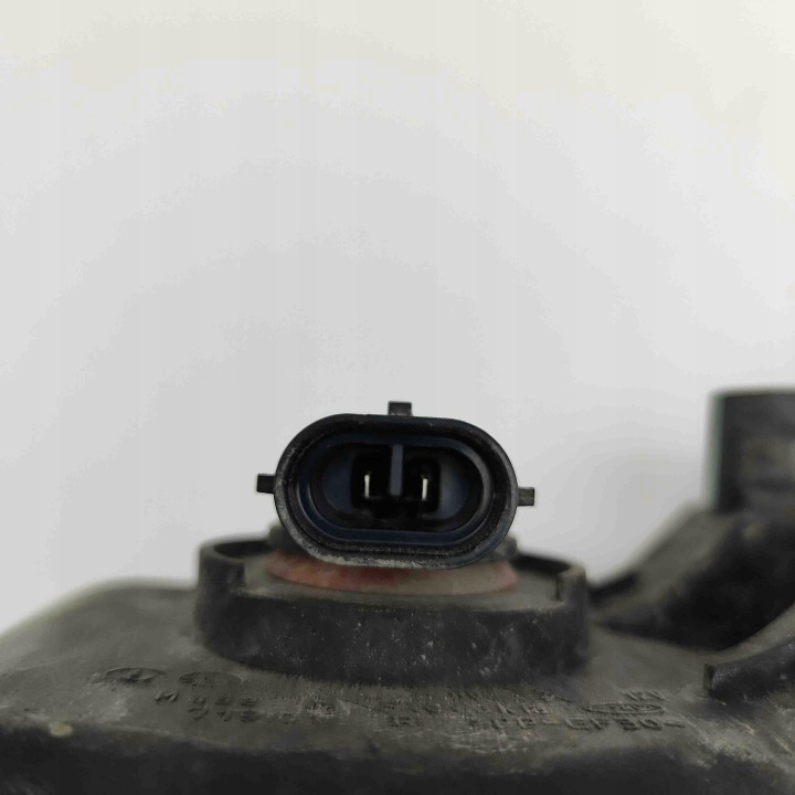 PHARES ANTIBROUILLARD DROIT AVANT SKODA OCTAVIA III COMBI (5E5) 7192100001 30309208