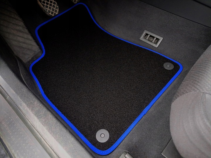 TAPIS DE SOL ESSUIE-GLACES ″EXTRA″ VERS OPEL ZAFIRA A-5M.(1999-2005)NIEBIESKI NUBUK