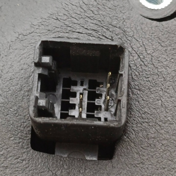 RÉTROVISEUR ÉLECTRIQUE DROIT HYUNDAI GETZ 5 GOUPILLE 015919 NR1110