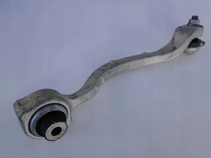 MERCEDES E CLASSE 212 BRAS DE SUSPENSION AVANT 4-MATIC L/P