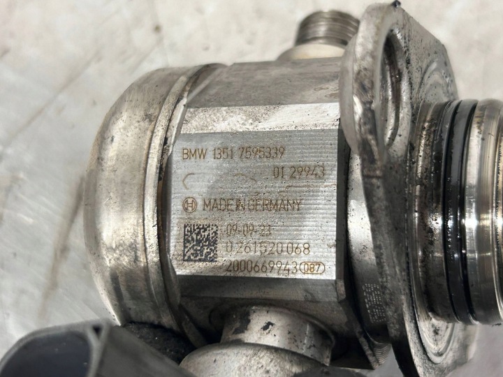 POMPE INJECTION BMW X5M E70 7595339