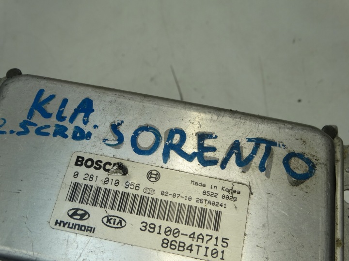 ORDINATEUR CONTRÔLEUR MOTEUR KIA SORENTO 2.5 CRDI 39100-4A715