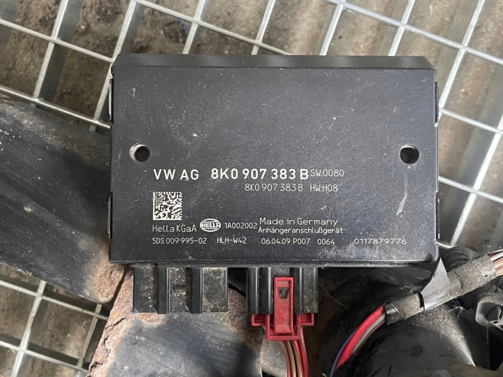 2009 AUDI A4 S4 B8 8K KIT CROCHET VERS REMORQUES 8T0800491D