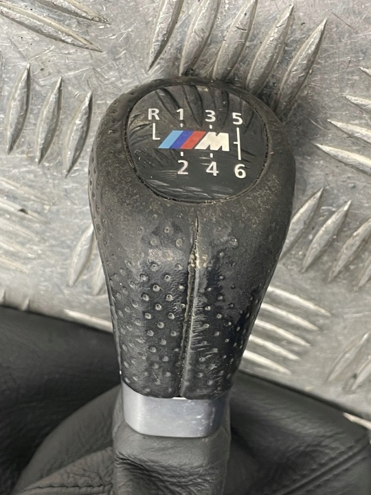 BMW E81 E82 E87 E88 CARTER POMMEAU DE VITESSE CHANGEMENTS VITESSE 8037304
