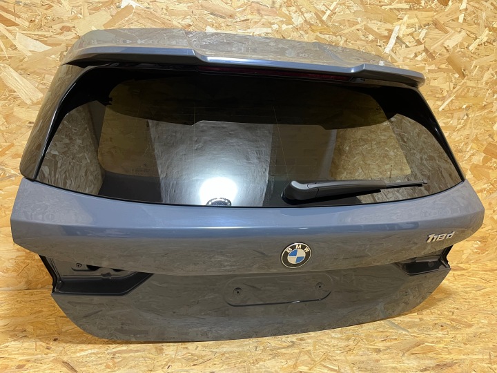 ORIGINALE COMPLÈTE COUVERCLES DE COFFRE COUVERCLES DE COFFRE BMW 1 F70 COULEUR C3N ORIGINAL DE 2024-