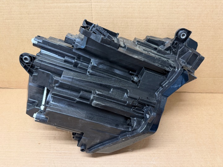 SKODA KODIAQ 57H PHARE GAUCHE AVANT AVANT 57H941035A PARFAITE