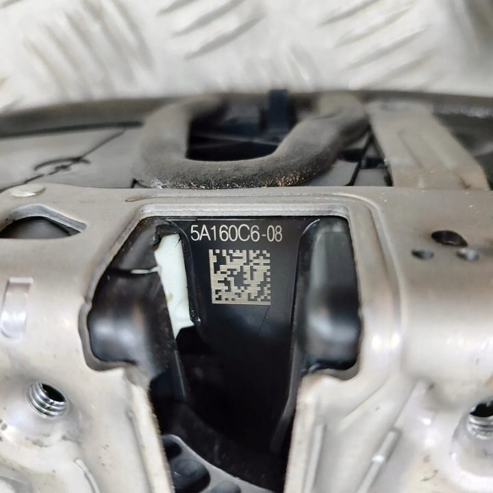 SERRURE DROITS AVANT PORTES BMW IX2 5A160C6 30042983 230KW 2024