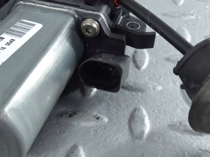 SERRURE DE PORTE AVANT AVANT CÔTÉ GAUCHE AUDI A8 S8 D4 4H 4H1837015E