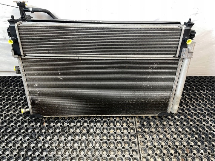 PANNEAU AVANT RENFORCEMENT POUTRE RADIATEURS TOYOTA RAV4 V 2.5H 2018-