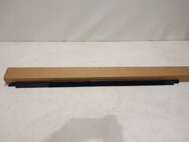 MOULURE JOINT D'ÉTANCHÉITÉ PORTES DROITS AVANT BMW X7 GO7 7444092