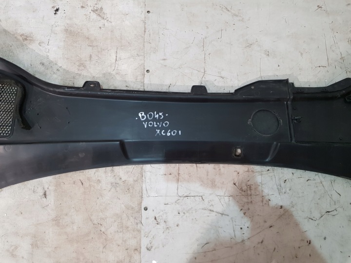 DOUBLURE DE PASSAGE DE ROUE PLASTIQUE 31271658 VOLVO XC60 I 3.2B EUROPE 12R AVANT RESTYLAGE