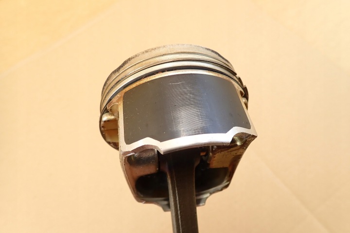 PISTON BIELLE FIAT TIPO II 2015- 1.4 16V 95KM 843A1000 55196809 OEM