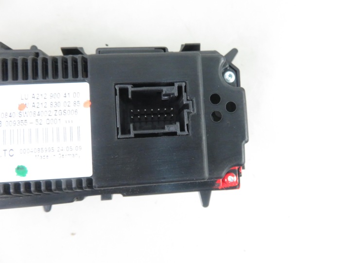 CLIMATISEUR MERCEDES CLASSE E W212 A2129004100