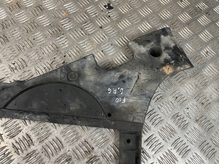 PROTECTION CHÂSSIS ARRIÈRE ARRIÈRE CÔTÉ DROITE BMW 5 F10 F11 7186722