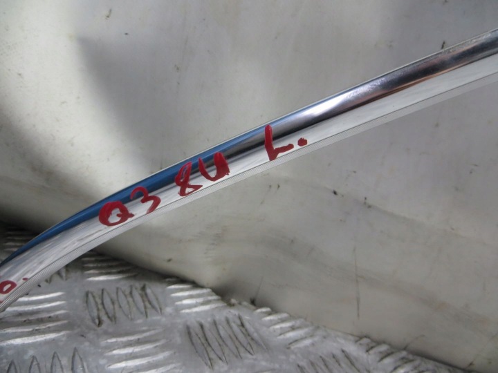 AUDI Q3 8U MOULURE TOITS GAUCHE CHROME 8U0853703A 11-