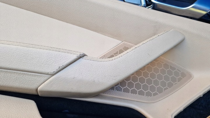 COLLECTEUR GAUCHE AVANT GARNITURE PORTES PORSCHE PANAMERA 970 LUXOR BEIGE SANS