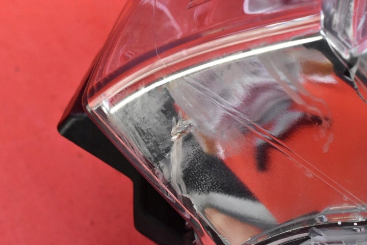 PROJECTEUR DROIT PHARE AVANT LENTILLE XÉNON EUROPE P9668R PEUGEOT 4008 1 I 12-17