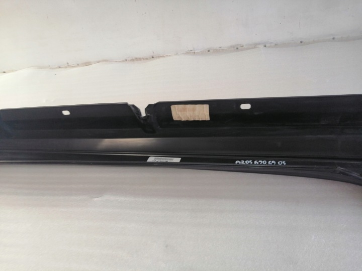 MOULURE SEUIL GAUCHE MERCEDES C 205 COUPÉ AMG A2056906905