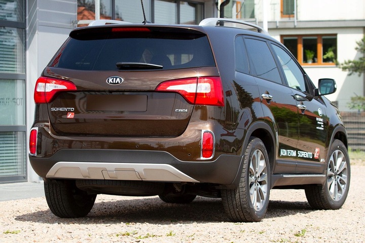 KIA SORENTO II 2012-2014 POR RESTYLING GUARDABARROS 