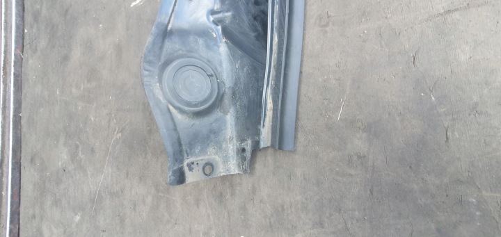 DOUBLURE DE PASSAGE DE ROUE INFÉRIEUR RENAULT EXPRESS II 663126912R