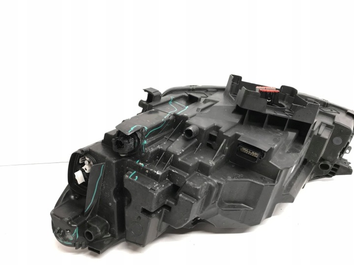 REFLKTOR DROIT PHARE DROITE AVANT FORD KUGA MK3 LV4B-13E014-FH