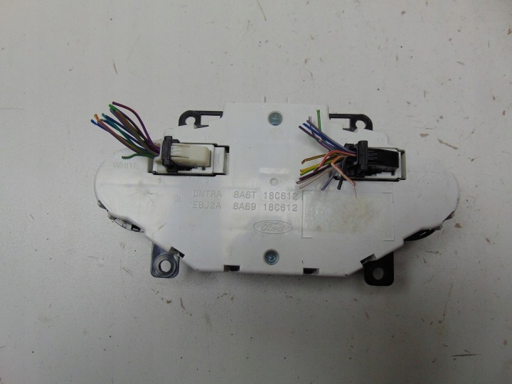 PANNEAU COMMANDE CLIMATISATION FORD FIESTA MK7 8A6T18C612 EUROPE
