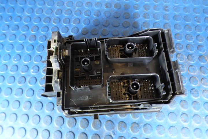 BOÎTE FUSIBLES 39019184 ST. OPEL ASTRA K V