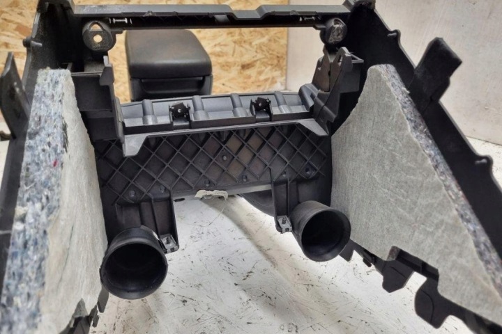 CONSOLE COCKPIT VW PASSAT B6 (3C2) 3C0863241BP 2.0L DIESEL 120KW 2007
