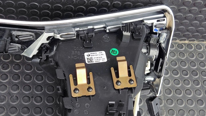 BMW 3 G20 G21 G22 G23 G26 6811456 9624725 6811456 DÉCOR PANNEAU DAB