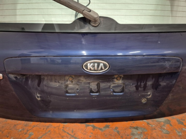 KIA CERATO I 04-06 HAYON COUVERCLES DE COFFRE COUVERCLES DE COFFRE ARRIÈRE ARRIÈRE 6K
