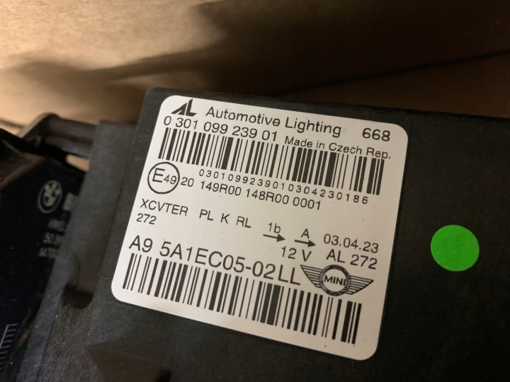 MINI COUNTRYMAN F60 LCI PHARE PHARES AVANT DROITE GAUCHE COMPLET LED NOIR