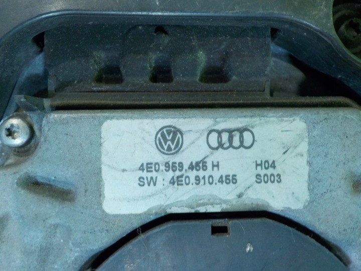 AUDI A8 D3 4.0 TDI 05R BERLINE VENTILATEUR RADIATEUR 3135103503