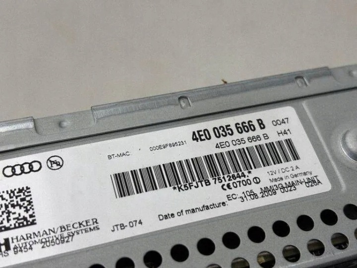 CHANGEUR CD AUDI A6 AVANT (4F5, C6) 4E0035666B 2.0L DIESEL 2010