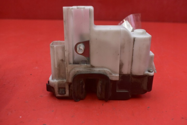 SERRURE DE PORTE GAUCHE AVANT AVANT 46803511 FIAT PANDA 2 II 03-11
