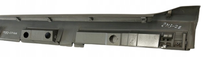 TOYOTA YARIS 4 20- MAZDA 2 20R REVÊTEMENT MOULURE SEUIL GAUCHE 75860-42031